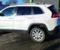 Джип Чероки 2014 в Прилуках на Automoto.ua Белый Джип Чероки, объемом двигателя 2.36 л и пробегом 98 тыс. км за 16000 $, фото 4 на Automoto.ua