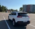 Белый Джип Чероки, объемом двигателя 2.36 л и пробегом 170 тыс. км за 13300 $, фото 7 на Automoto.ua