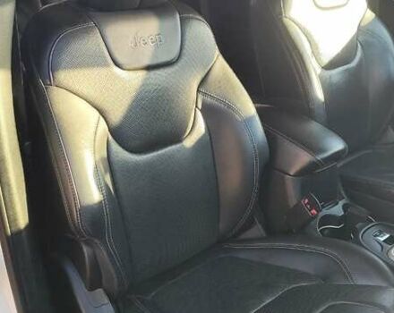 Джип Чероки 2014 в Прилуках на Automoto.ua Белый Джип Чероки, объемом двигателя 2.36 л и пробегом 98 тыс. км за 16000 $, фото 7 на Automoto.ua