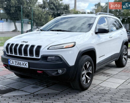 Білий Джип Cherokee, об'ємом двигуна 2.36 л та пробігом 205 тис. км за 12000 $, фото 3 на Automoto.ua