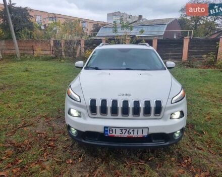 Белый Джип Чероки, объемом двигателя 3.2 л и пробегом 135 тыс. км за 14500 $, фото 4 на Automoto.ua