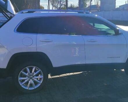 Джип Чероки 2014 в Прилуках на Automoto.ua Белый Джип Чероки, объемом двигателя 2.36 л и пробегом 98 тыс. км за 16000 $, фото 1 на Automoto.ua