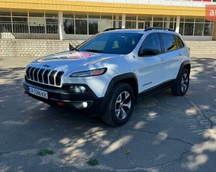 Белый Джип Чероки, объемом двигателя 2.36 л и пробегом 235 тыс. км за 13800 $, фото 2 на Automoto.ua