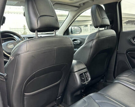 Белый Джип Чероки, объемом двигателя 3.24 л и пробегом 200 тыс. км за 12990 $, фото 22 на Automoto.ua