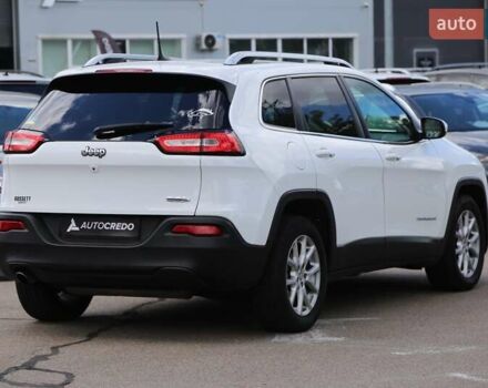 Білий Джип Cherokee, об'ємом двигуна 2.36 л та пробігом 163 тис. км за 15500 $, фото 6 на Automoto.ua