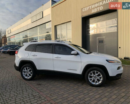 Білий Джип Cherokee, об'ємом двигуна 2.36 л та пробігом 297 тис. км за 9650 $, фото 4 на Automoto.ua