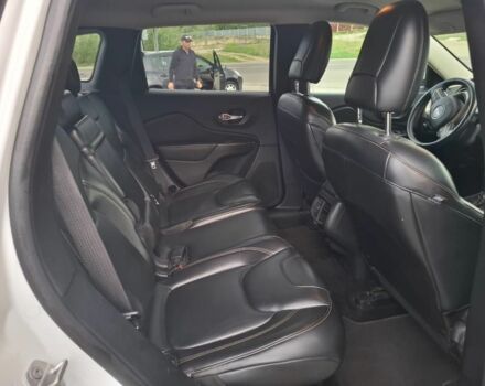Білий Джип Cherokee, об'ємом двигуна 2.4 л та пробігом 120 тис. км за 15500 $, фото 9 на Automoto.ua