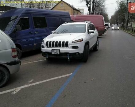 Джип Cherokee 2015 у Хмельницькому на Automoto.ua Білий Джип Cherokee, об'ємом двигуна 3.24 л та пробігом 202 тис. км за 14500 $, фото 4 на Automoto.ua