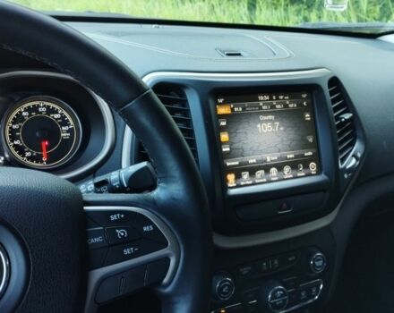 Білий Джип Cherokee, об'ємом двигуна 3 л та пробігом 96 тис. км за 14200 $, фото 4 на Automoto.ua