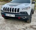 Белый Джип Чероки, объемом двигателя 3.2 л и пробегом 154 тыс. км за 15900 $, фото 1 на Automoto.ua