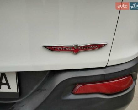 Белый Джип Чероки, объемом двигателя 3.2 л и пробегом 70 тыс. км за 21500 $, фото 7 на Automoto.ua