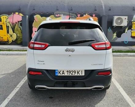 Джип Cherokee 2015 у Києві на Automoto.ua Білий Джип Cherokee, об'ємом двигуна 3.24 л та пробігом 148 тис. км за 13800 $, фото 12 на Automoto.ua