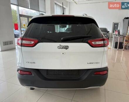 Джип Чероки 2015 в Черновцах на Automoto.ua Белый Джип Чероки, объемом двигателя 2.36 л и пробегом 123 тыс. км за 12990 $, фото 27 на Automoto.ua