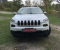 Джип Чероки 2015 в Киеве на Automoto.ua Белый Джип Чероки, объемом двигателя 3.24 л и пробегом 100 тыс. км за 15200 $, фото 23 на Automoto.ua