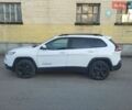 Білий Джип Cherokee, об'ємом двигуна 2.36 л та пробігом 227 тис. км за 12000 $, фото 1 на Automoto.ua