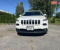 Білий Джип Cherokee, об'ємом двигуна 3.2 л та пробігом 255 тис. км за 13200 $, фото 4 на Automoto.ua