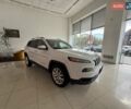 Джип Чероки 2015 в Черновцах на Automoto.ua Белый Джип Чероки, объемом двигателя 2.36 л и пробегом 123 тыс. км за 12990 $, фото 11 на Automoto.ua