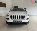 Джип Чероки 2015 в Черновцах на Automoto.ua Белый Джип Чероки, объемом двигателя 2.36 л и пробегом 123 тыс. км за 12990 $, фото 6 на Automoto.ua