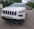 Белый Джип Чероки, объемом двигателя 2.4 л и пробегом 120 тыс. км за 15500 $, фото 4 на Automoto.ua