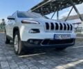 Білий Джип Cherokee, об'ємом двигуна 2.36 л та пробігом 170 тис. км за 13200 $, фото 1 на Automoto.ua