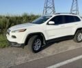 Білий Джип Cherokee, об'ємом двигуна 3.2 л та пробігом 237 тис. км за 13508 $, фото 1 на Automoto.ua