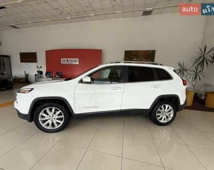 Джип Чероки 2015 в Черновцах на Automoto.ua Белый Джип Чероки, объемом двигателя 2.36 л и пробегом 123 тыс. км за 12990 $, фото 19 на Automoto.ua