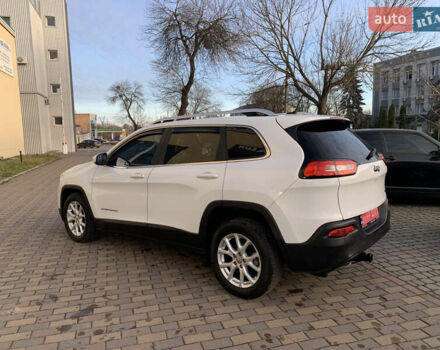 Білий Джип Cherokee, об'ємом двигуна 2.36 л та пробігом 297 тис. км за 9650 $, фото 9 на Automoto.ua
