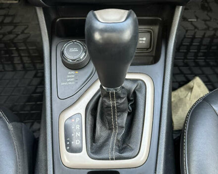 Белый Джип Чероки, объемом двигателя 3.24 л и пробегом 200 тыс. км за 12990 $, фото 12 на Automoto.ua