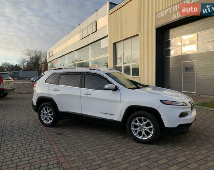 Білий Джип Cherokee, об'ємом двигуна 2.36 л та пробігом 297 тис. км за 9650 $, фото 3 на Automoto.ua
