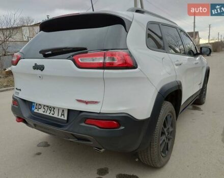 Белый Джип Чероки, объемом двигателя 3.2 л и пробегом 70 тыс. км за 21500 $, фото 5 на Automoto.ua