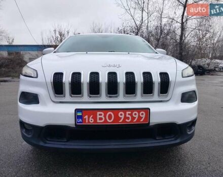 Белый Джип Чероки, объемом двигателя 0 л и пробегом 189 тыс. км за 11700 $, фото 5 на Automoto.ua
