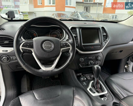 Белый Джип Чероки, объемом двигателя 3.24 л и пробегом 175 тыс. км за 16000 $, фото 44 на Automoto.ua