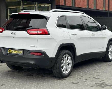 Білий Джип Cherokee, об'ємом двигуна 2.4 л та пробігом 48 тис. км за 15500 $, фото 5 на Automoto.ua