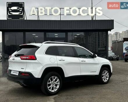 Белый Джип Чероки, объемом двигателя 3.24 л и пробегом 101 тыс. км за 16490 $, фото 7 на Automoto.ua