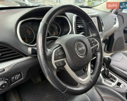 Белый Джип Чероки, объемом двигателя 3.24 л и пробегом 175 тыс. км за 16000 $, фото 43 на Automoto.ua