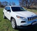 Білий Джип Cherokee, об'ємом двигуна 2.4 л та пробігом 159 тис. км за 12500 $, фото 1 на Automoto.ua