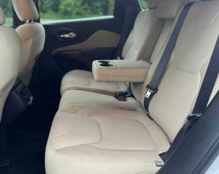 Білий Джип Cherokee, об'ємом двигуна 2.4 л та пробігом 48 тис. км за 15500 $, фото 15 на Automoto.ua