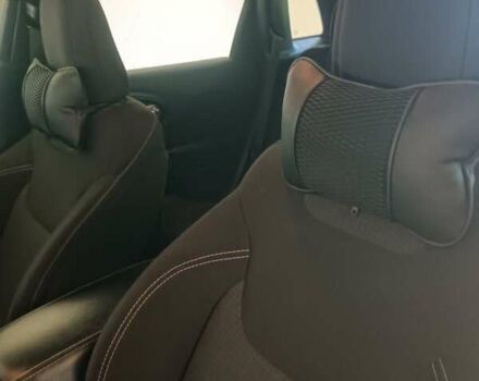 Білий Джип Cherokee, об'ємом двигуна 2.36 л та пробігом 240 тис. км за 14000 $, фото 1 на Automoto.ua