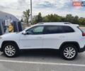 Джип Cherokee 2015 у Києві на Automoto.ua Білий Джип Cherokee, об'ємом двигуна 3.24 л та пробігом 148 тис. км за 13800 $, фото 4 на Automoto.ua