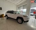 Джип Чероки 2015 в Черновцах на Automoto.ua Белый Джип Чероки, объемом двигателя 2.36 л и пробегом 123 тыс. км за 12990 $, фото 12 на Automoto.ua
