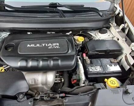 Білий Джип Cherokee, об'ємом двигуна 2.4 л та пробігом 221 тис. км за 12550 $, фото 17 на Automoto.ua