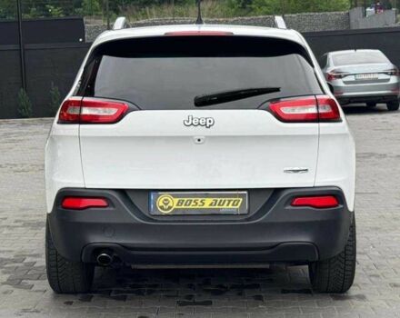 Білий Джип Cherokee, об'ємом двигуна 2.4 л та пробігом 48 тис. км за 15500 $, фото 4 на Automoto.ua