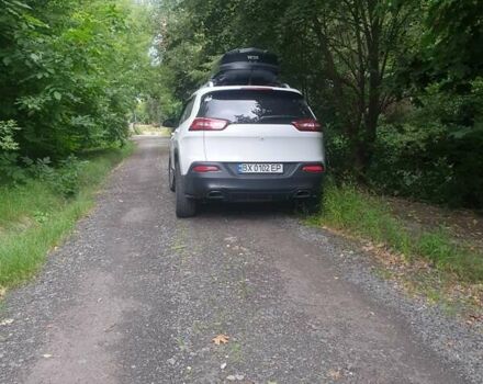 Джип Cherokee 2015 у Хмельницькому на Automoto.ua Білий Джип Cherokee, об'ємом двигуна 3.24 л та пробігом 202 тис. км за 14500 $, фото 20 на Automoto.ua