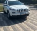 Білий Джип Cherokee, об'ємом двигуна 2.36 л та пробігом 290 тис. км за 11000 $, фото 1 на Automoto.ua