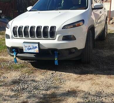 Джип Cherokee 2015 у Хмельницькому на Automoto.ua Білий Джип Cherokee, об'ємом двигуна 3.24 л та пробігом 202 тис. км за 14500 $, фото 6 на Automoto.ua