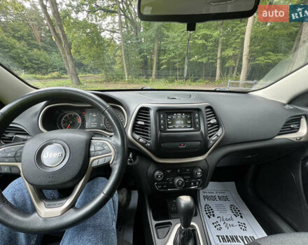 Білий Джип Cherokee, об'ємом двигуна 2.4 л та пробігом 165 тис. км за 11999 $, фото 12 на Automoto.ua