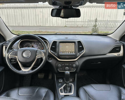 Белый Джип Чероки, объемом двигателя 3.24 л и пробегом 200 тыс. км за 12990 $, фото 8 на Automoto.ua