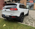 Білий Джип Cherokee, об'ємом двигуна 3.24 л та пробігом 185 тис. км за 16000 $, фото 6 на Automoto.ua