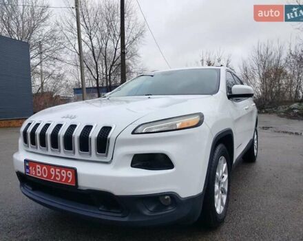 Белый Джип Чероки, объемом двигателя 0 л и пробегом 189 тыс. км за 11700 $, фото 3 на Automoto.ua