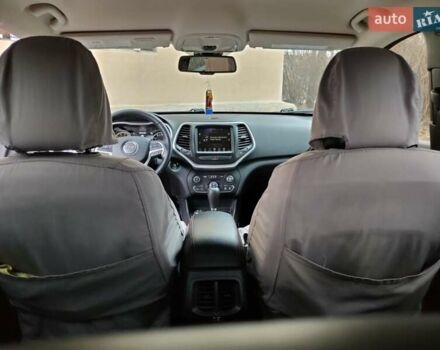 Белый Джип Чероки, объемом двигателя 3.2 л и пробегом 70 тыс. км за 21500 $, фото 46 на Automoto.ua